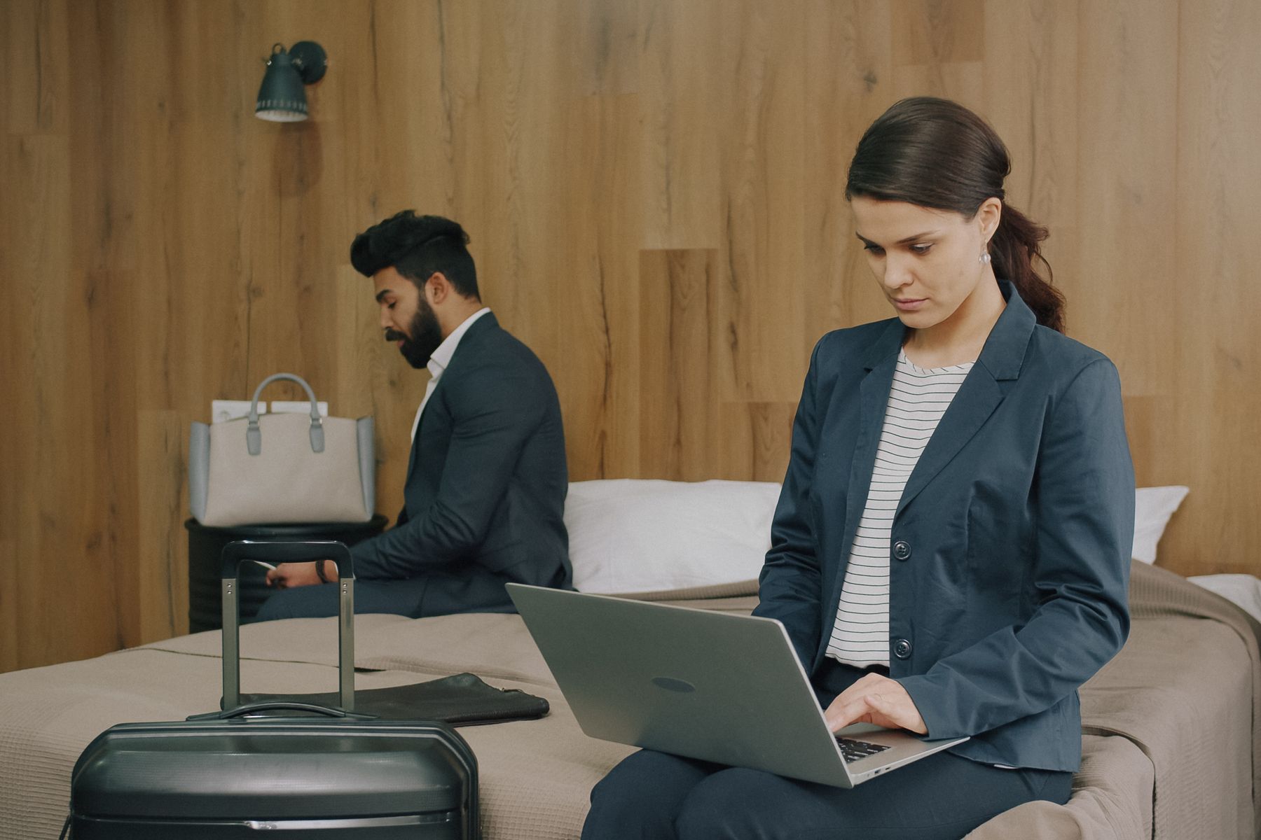 5G eSIMs for Hotels With Unreliable Wi-Fi