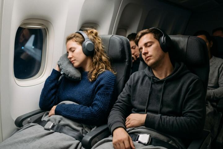 Best Active Noise-Cancelling Headphones for Long-Haul Flights