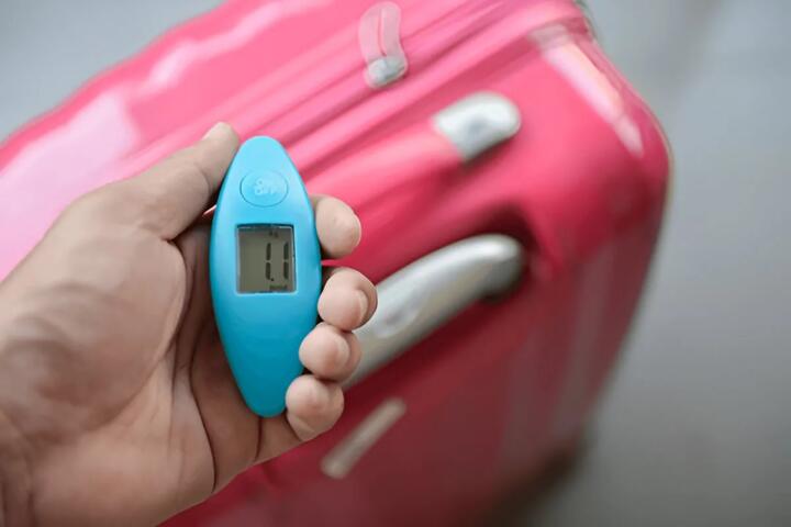 Portable Luggage Scales: How to Avoid Overweight Baggage Fees